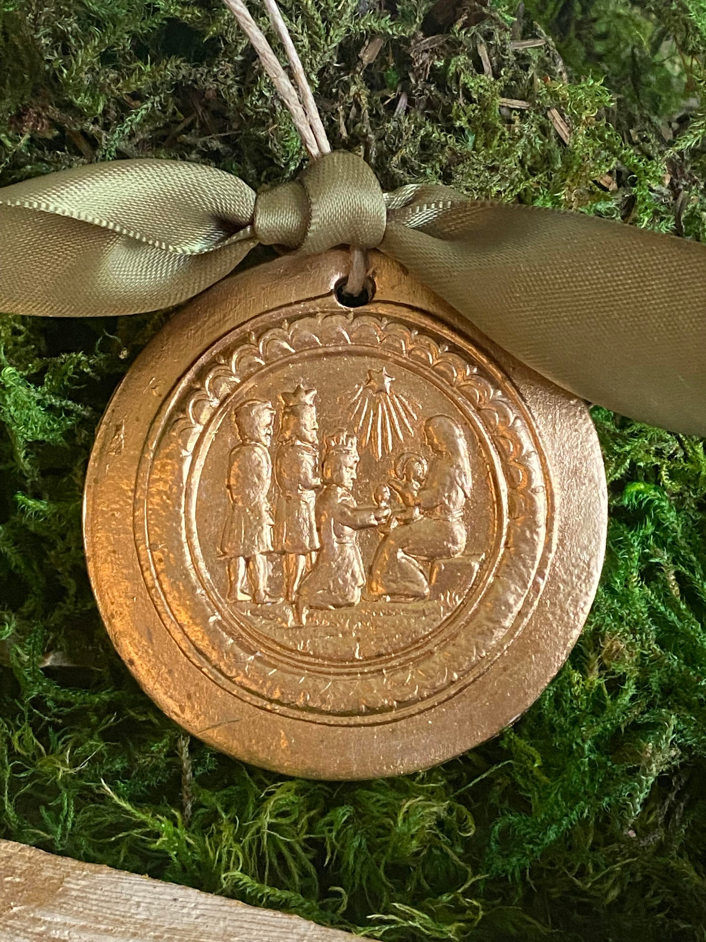 Three Kings Hand Brushed Gold Leave Ornament