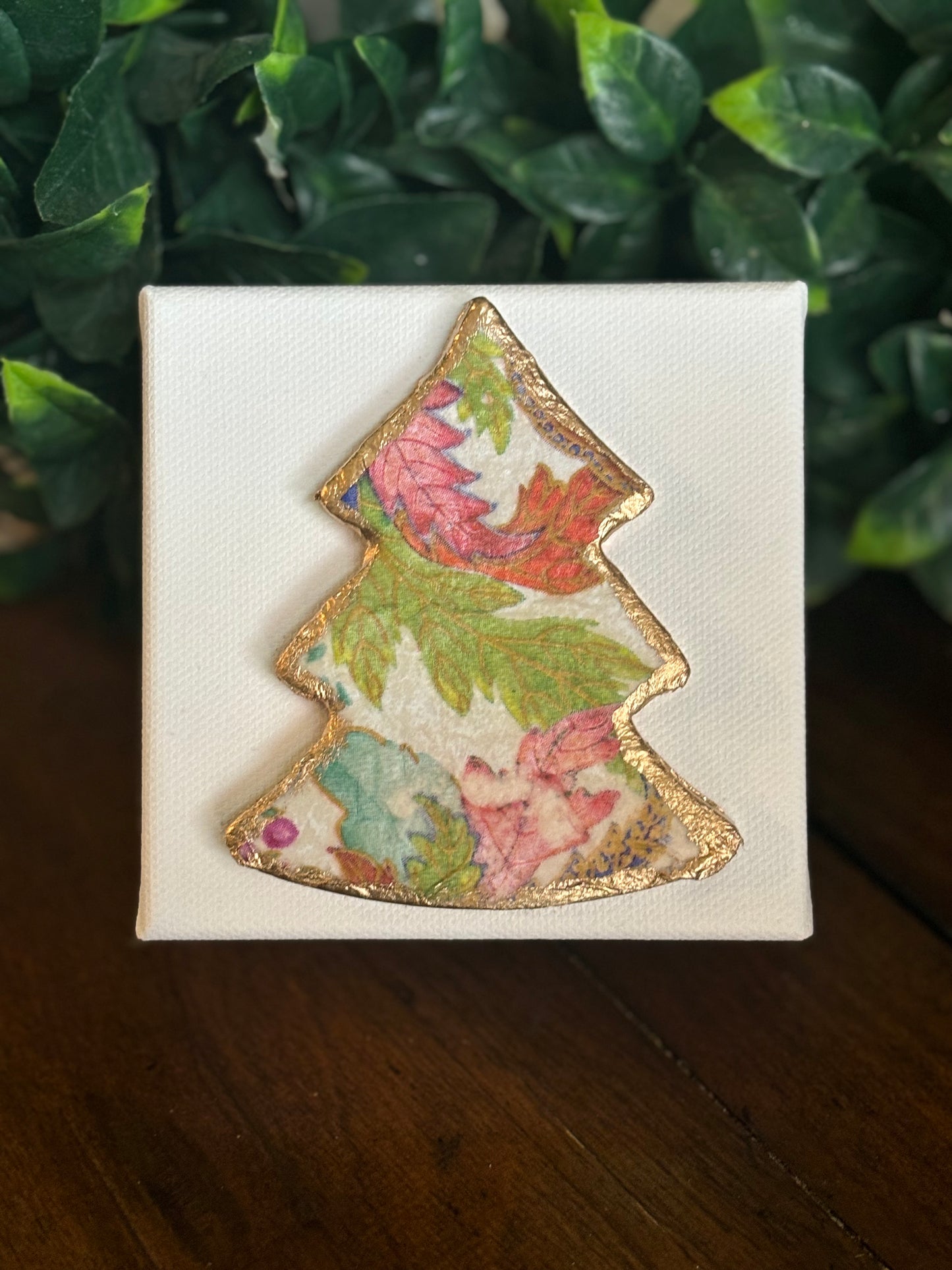 Tobacco Leaf Christmas Tree Canvas Art