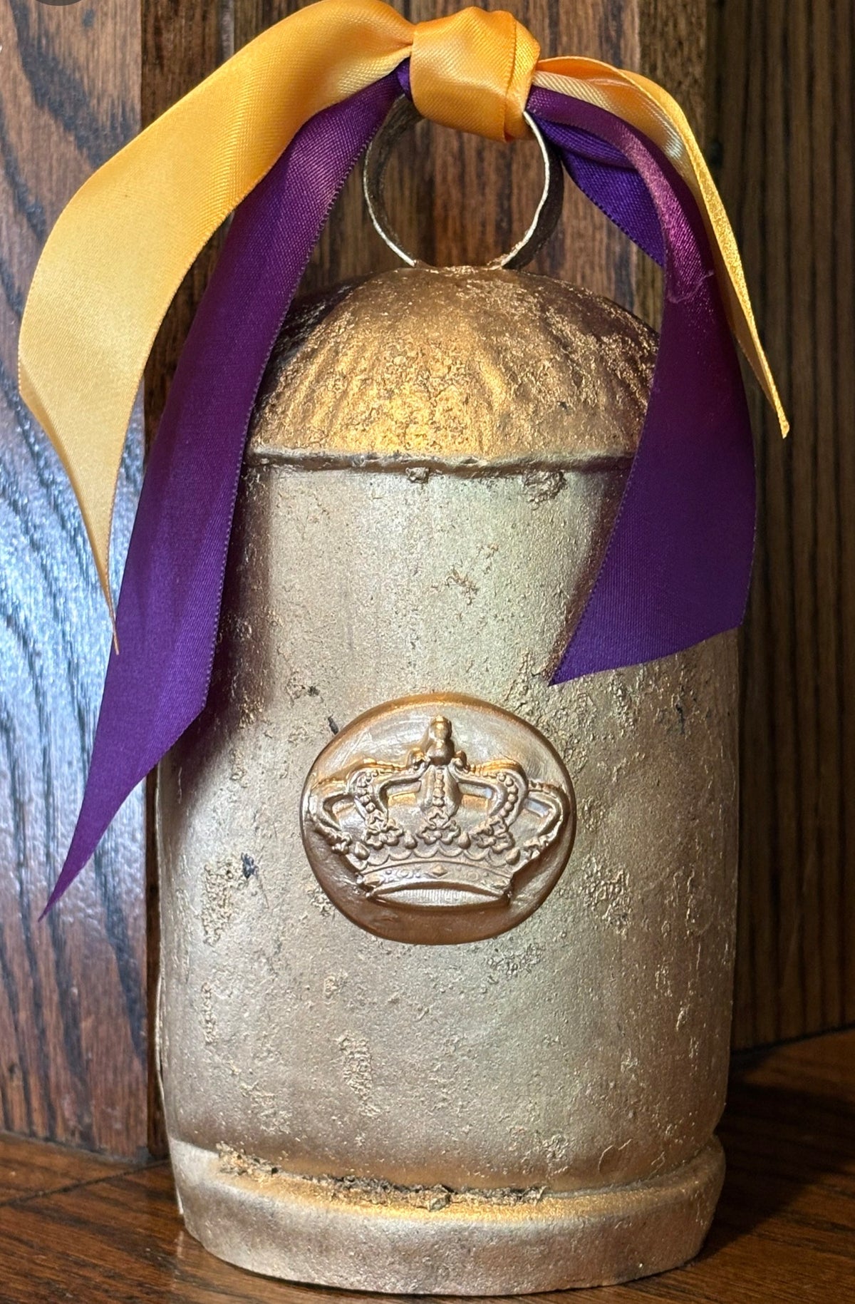 Mardi Gras Vintage Style Intaglio Crown Bell