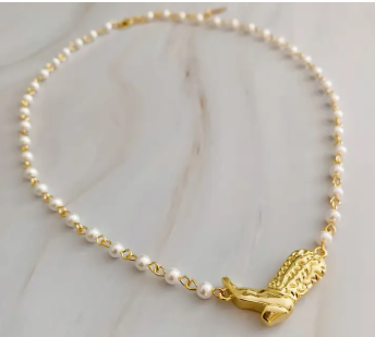 Trendy Cowboy Boot Pearl Neclace